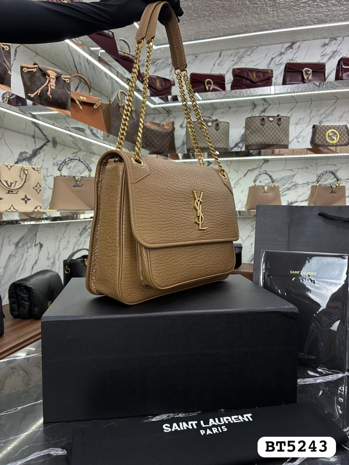 Bolso YSL
Niki