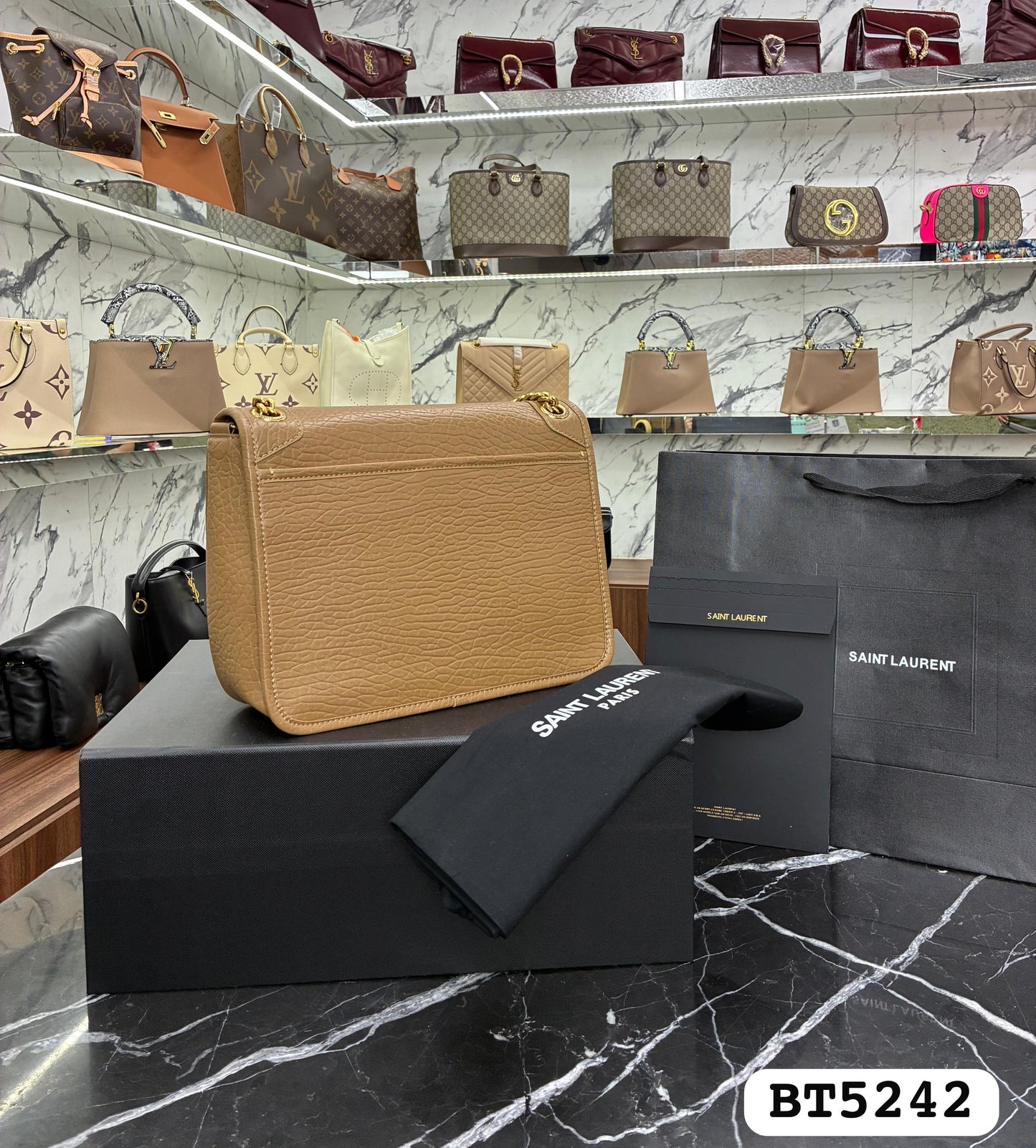 Bolso YSL
Niki