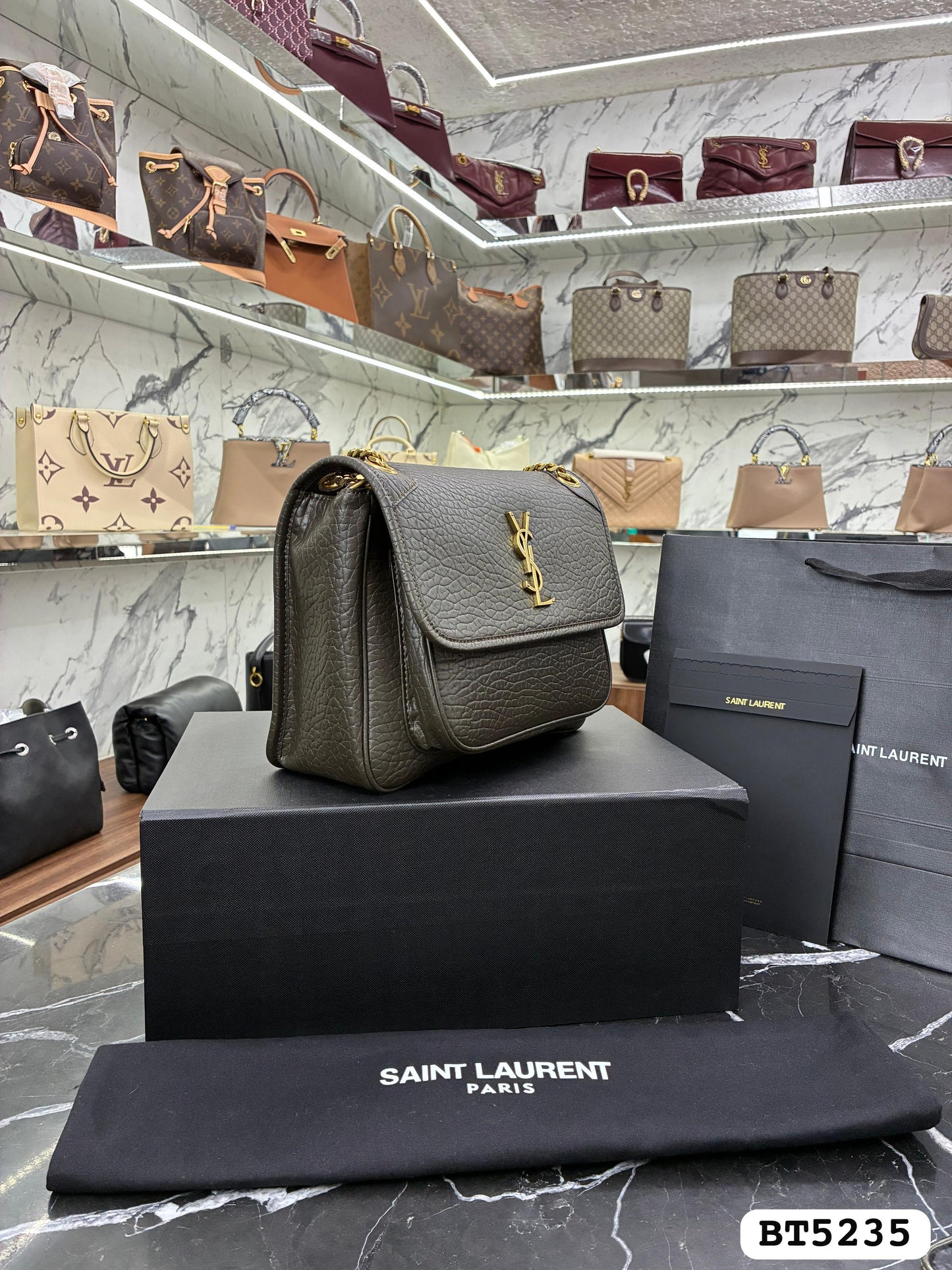 Bolso YSL
Niki