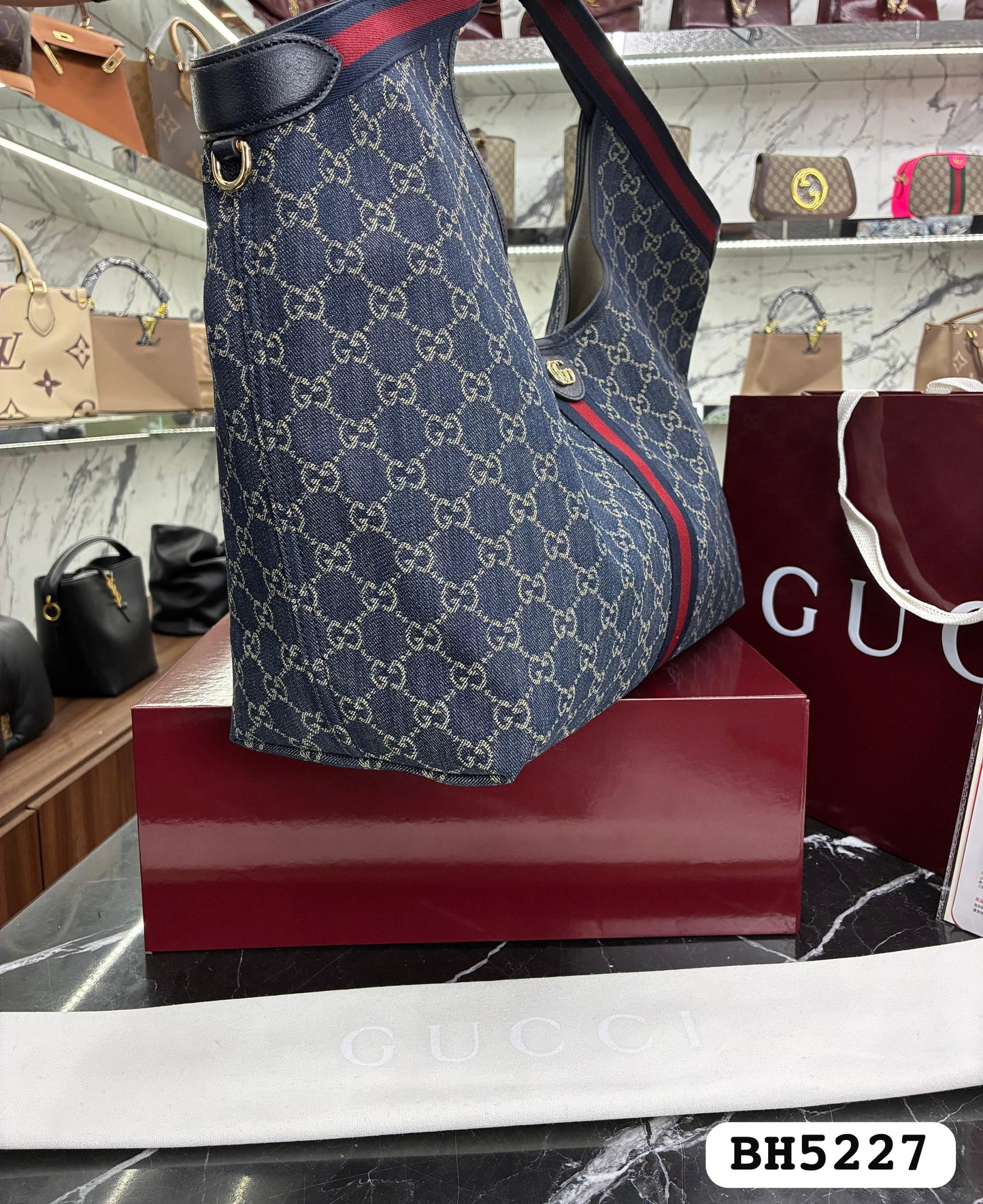 Bolso GUCCI
TOTE GIGLIO