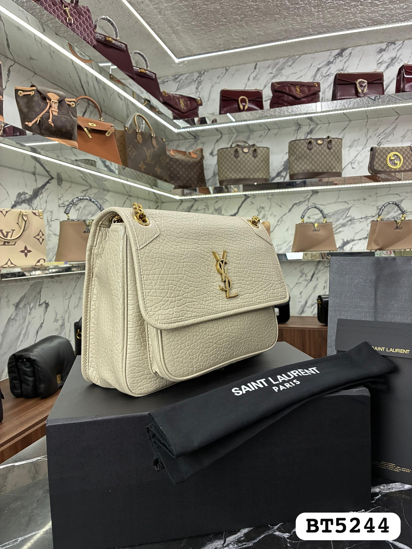 Bolso YSL
Niki
