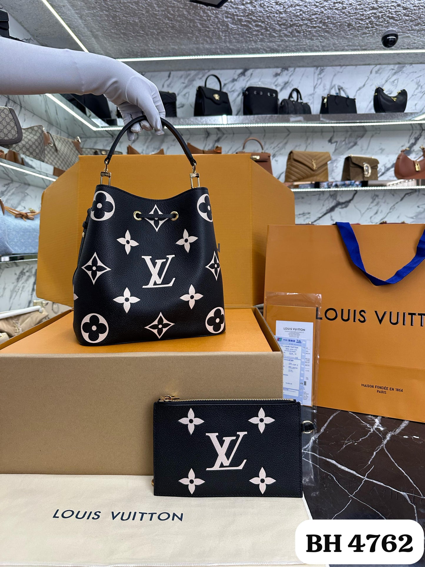Bolso LV
Bolsa NéoNoé
