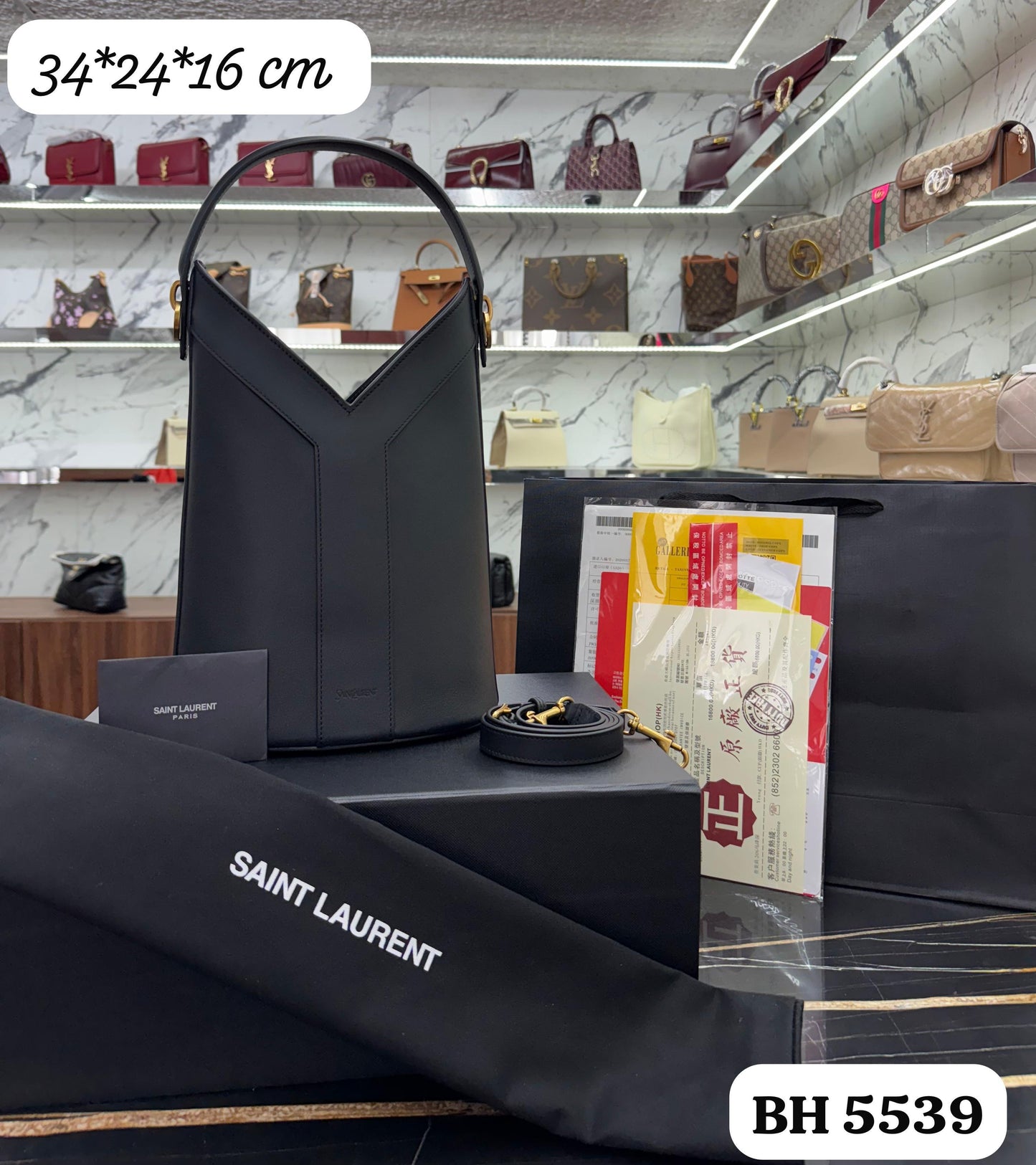Bolso YSL
HANDLE BUCKET