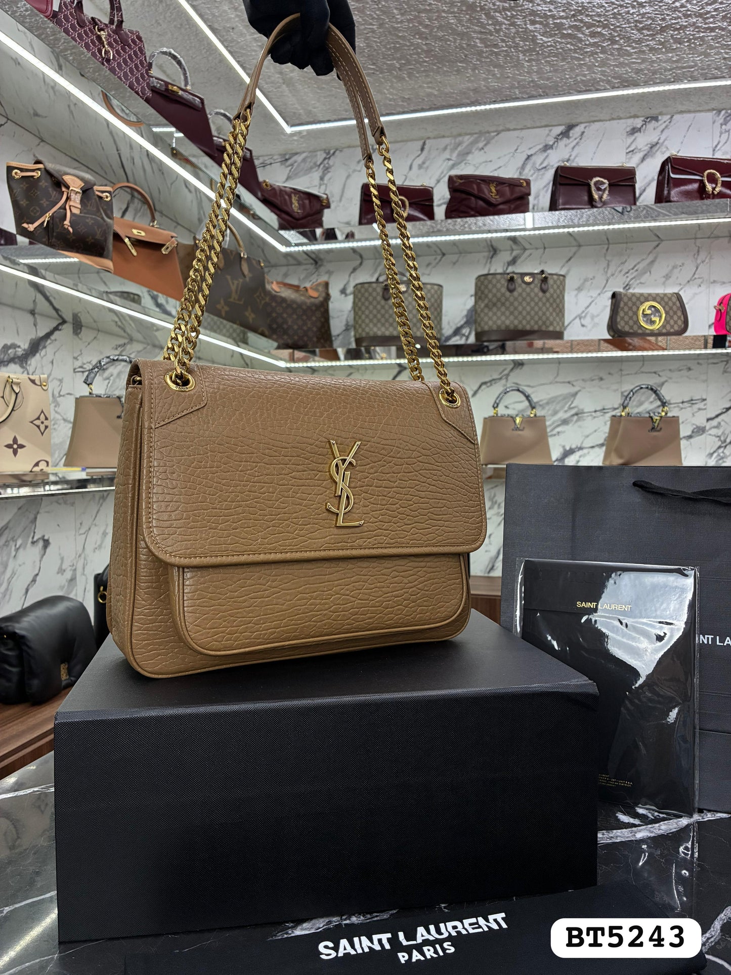 Bolso YSL
Niki