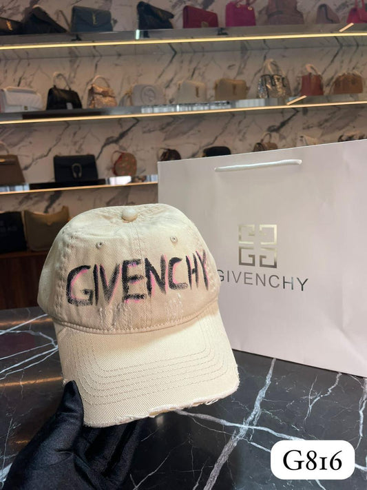 GORRA GIVENCHY