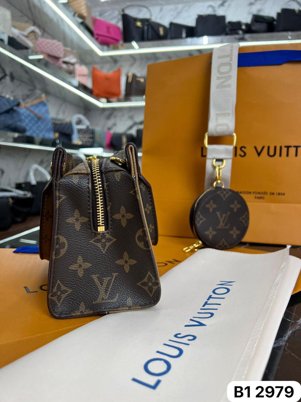 BOLSO LV ONTHEGO EAST WEST