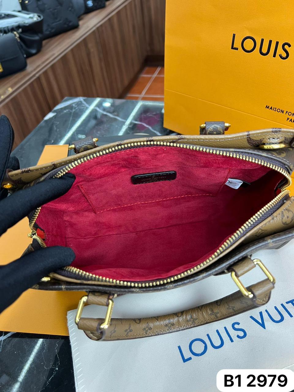 BOLSO LV ONTHEGO EAST WEST