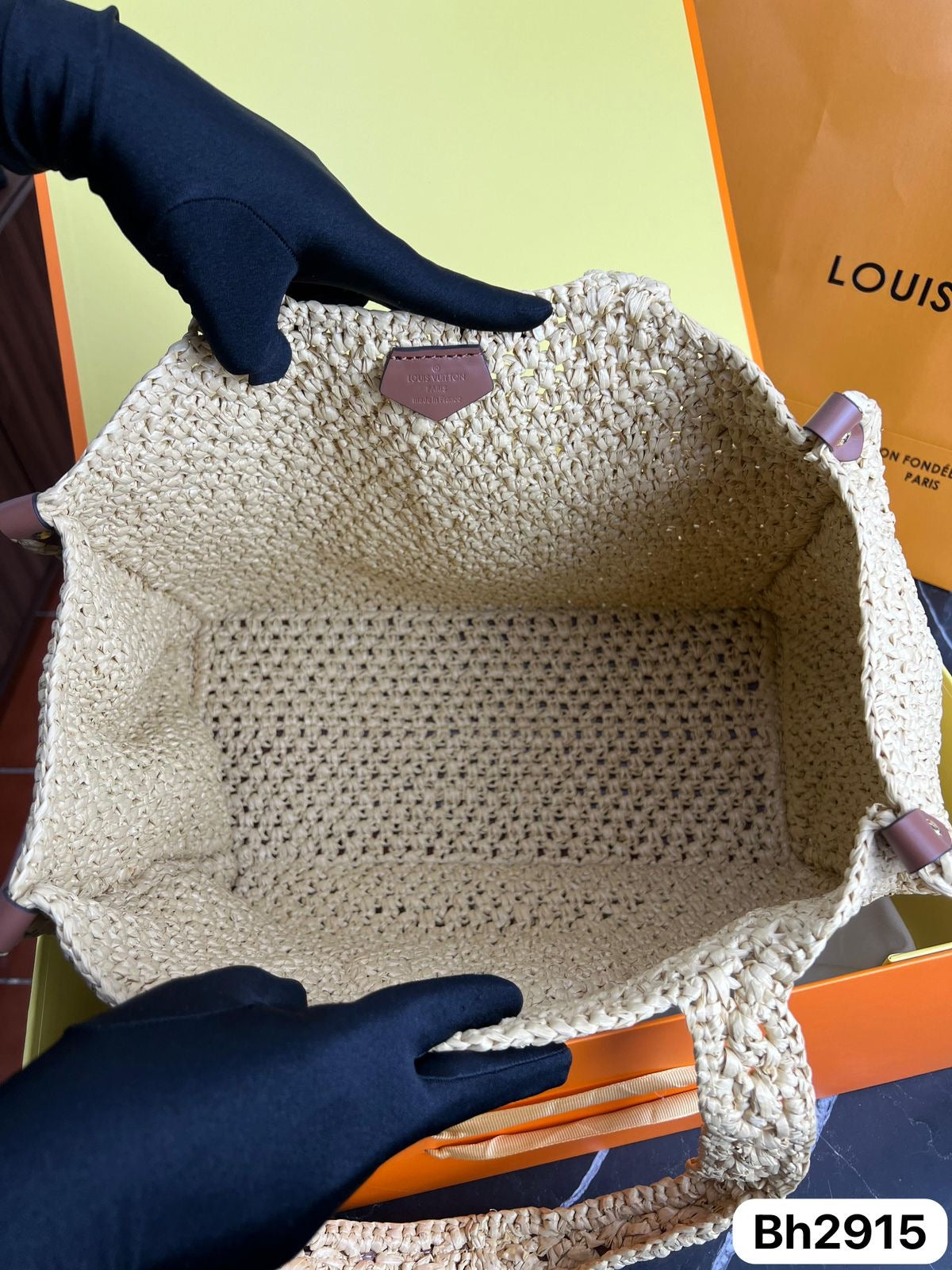 BOLSO LV ONTHEGO