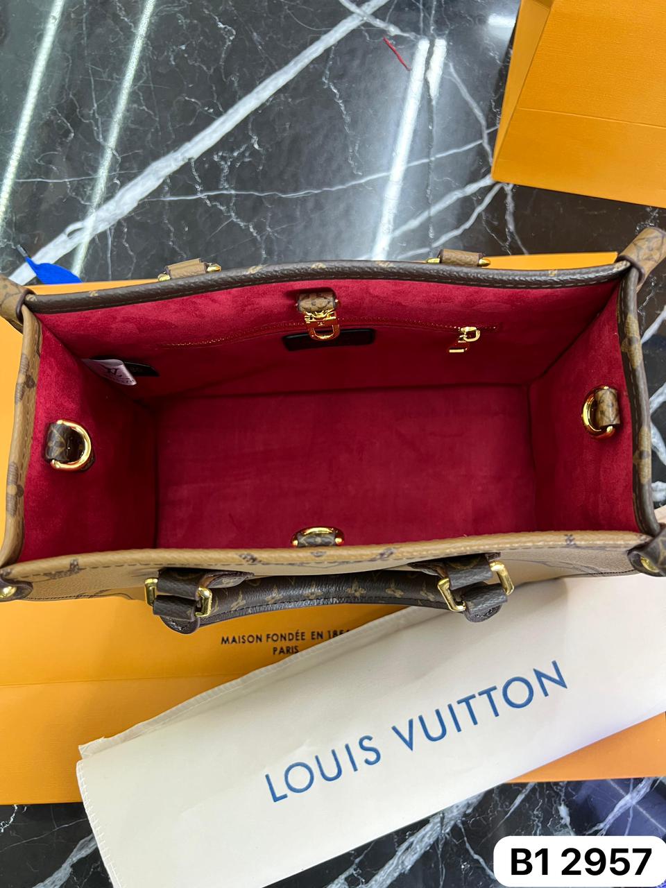 BOLSO LV ONTHEGO