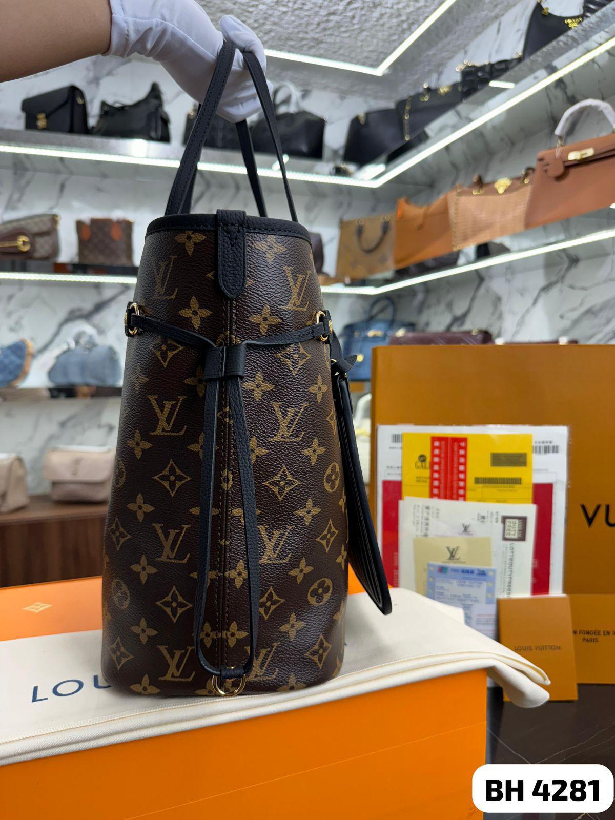 💌Bolso LV

🎀Bolso Neverfull