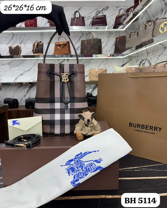 Bolso *BURBERRY*