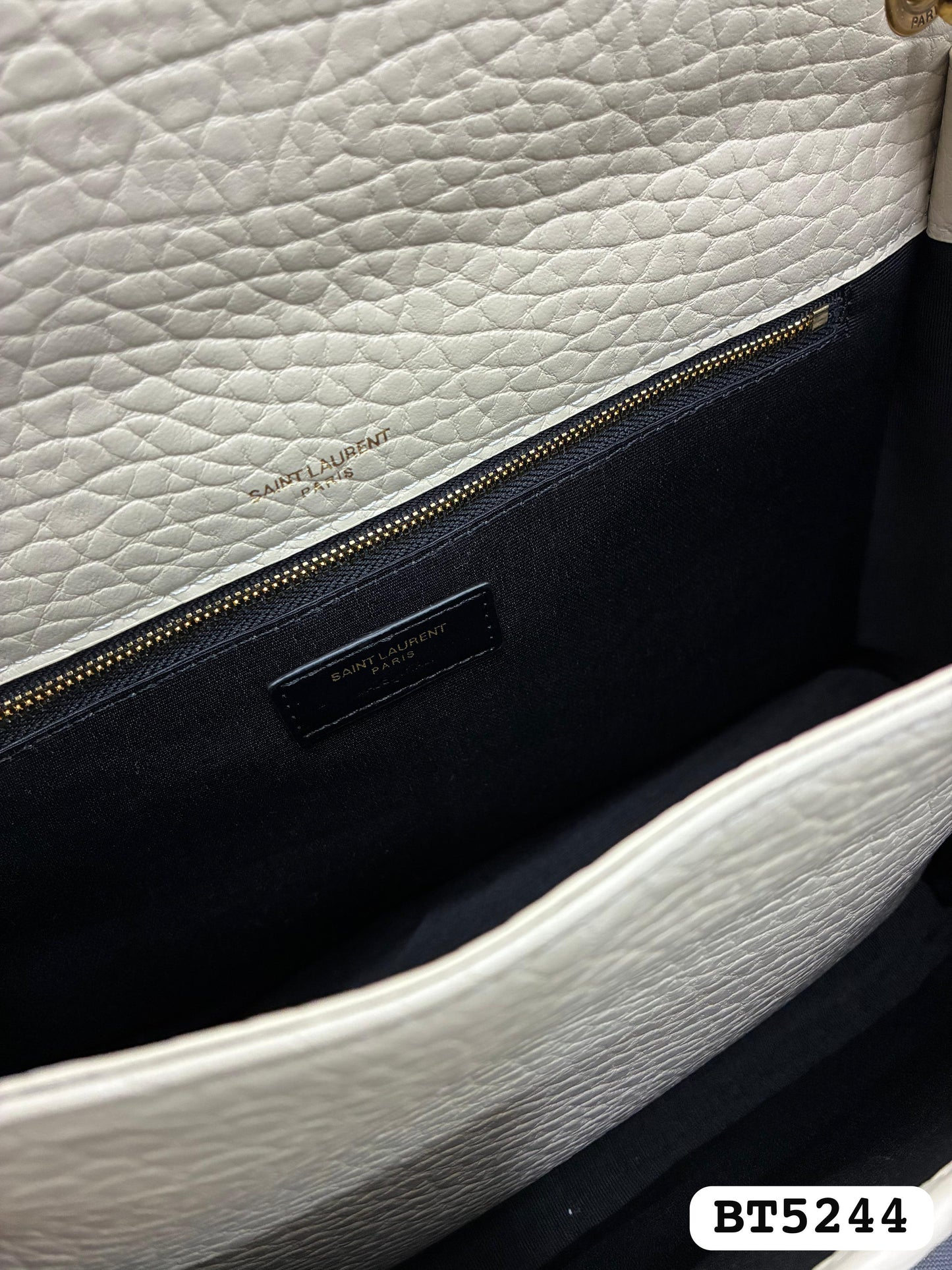 Bolso YSL 
Niki