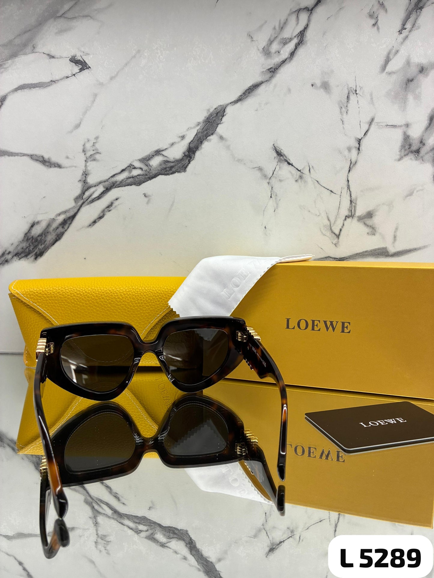 LENTE LOEWE