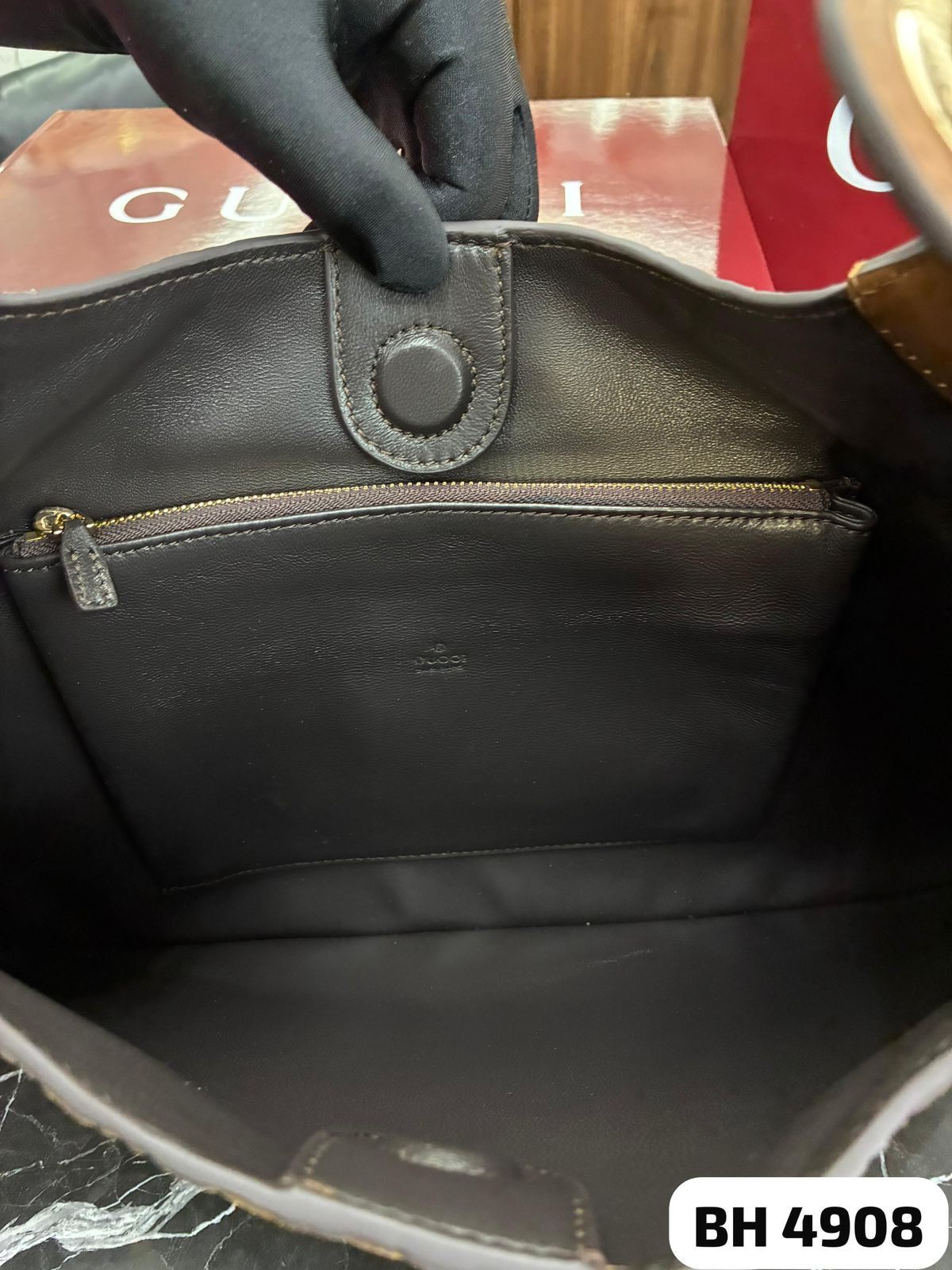 Bolso Gucci 
GUCCI B