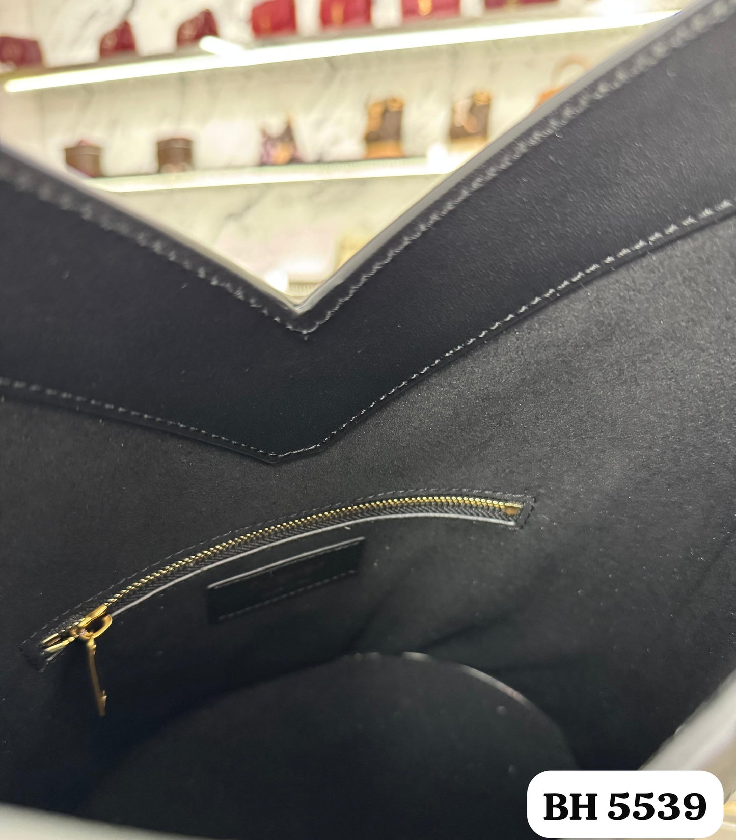 Bolso YSL
HANDLE BUCKET