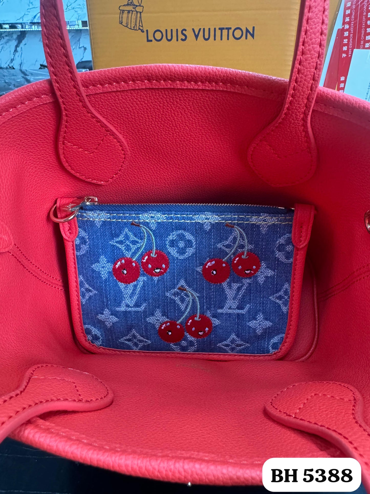 Bolso LV 
Neverfull Inside Out BB