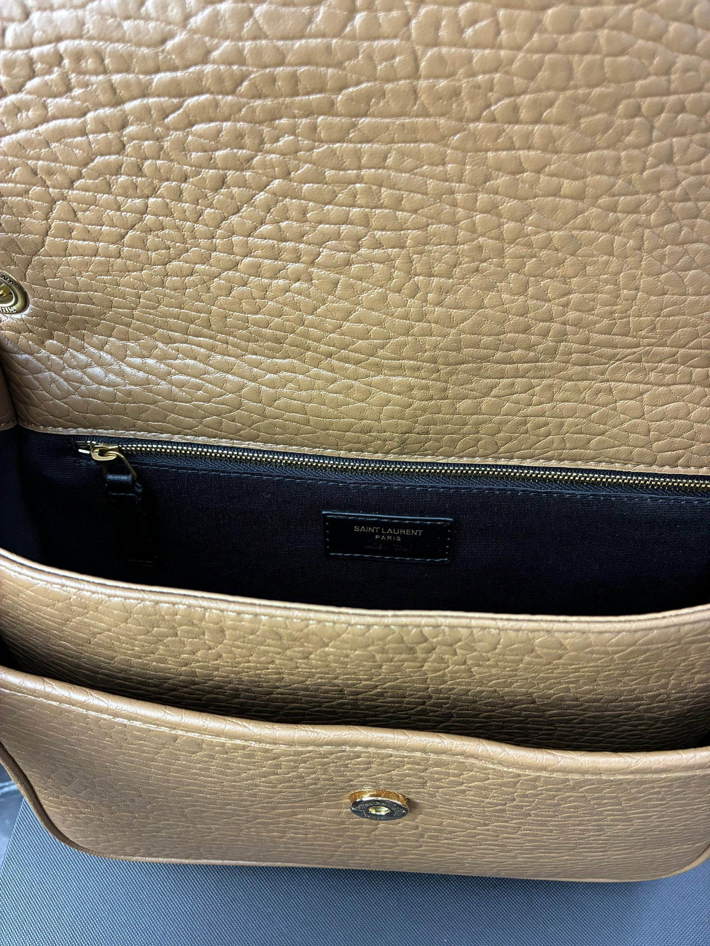 Bolso YSL 
Niki