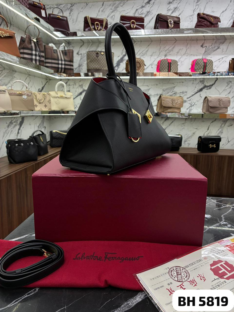 BOLSO FERRAGAMO