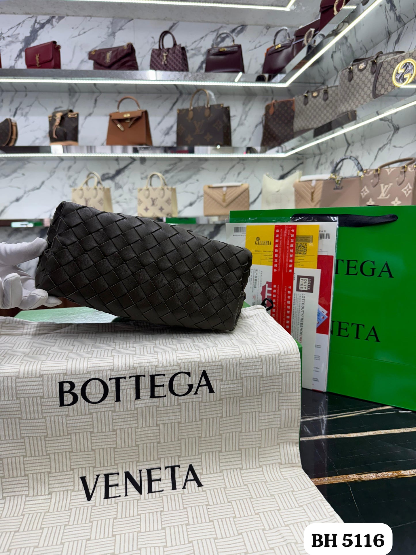 Bolsa BOTTEGA
*Andiamo pequeño*
CÓDIGO (BH5116)