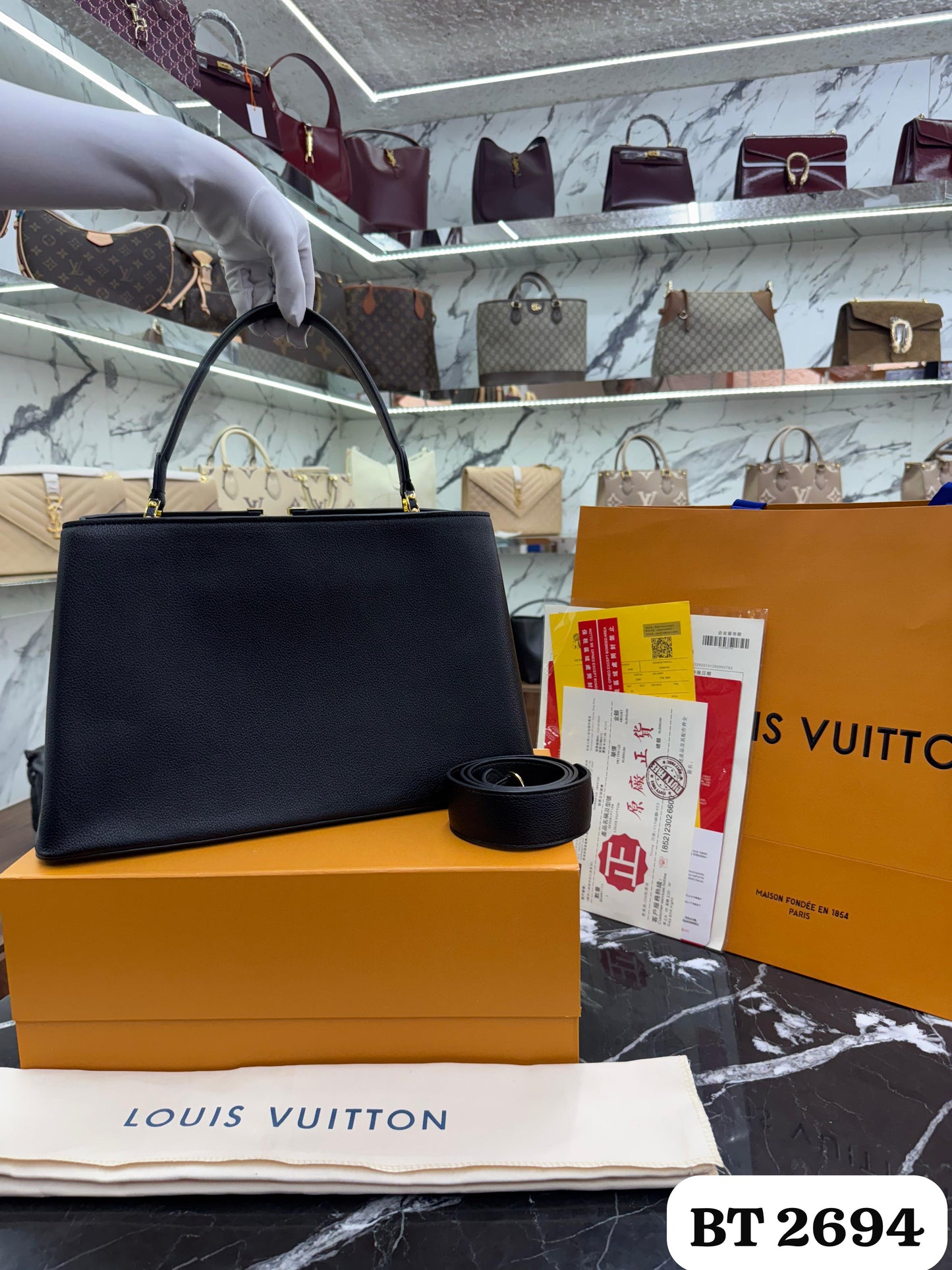 Bolso Capucines GM