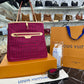 Bolso LV
NEVERFULL BANDOULIÈRE INSIDE