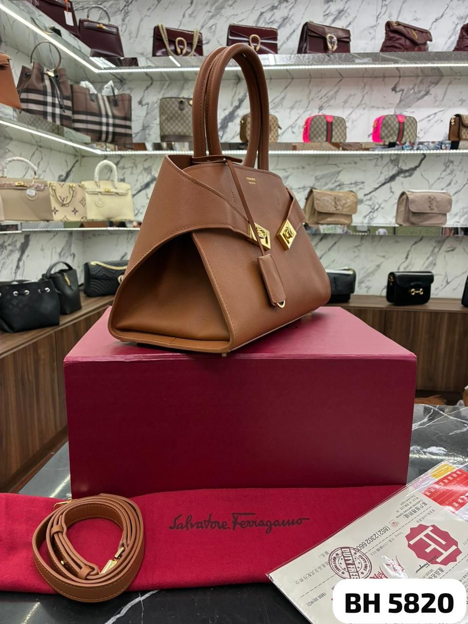 BOLSO FERRAGAMO