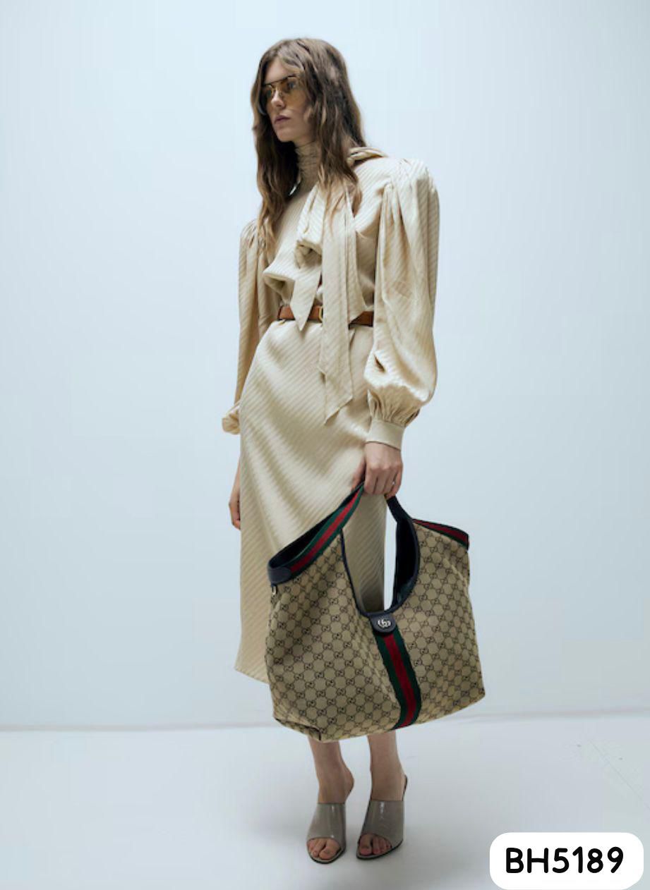 Bolso GUCCI 
TOTE GIGLIO