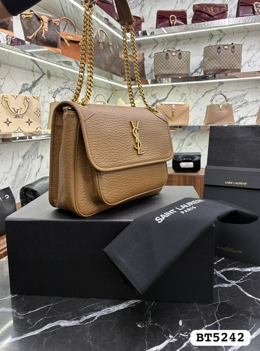 Bolso YSL 
Niki