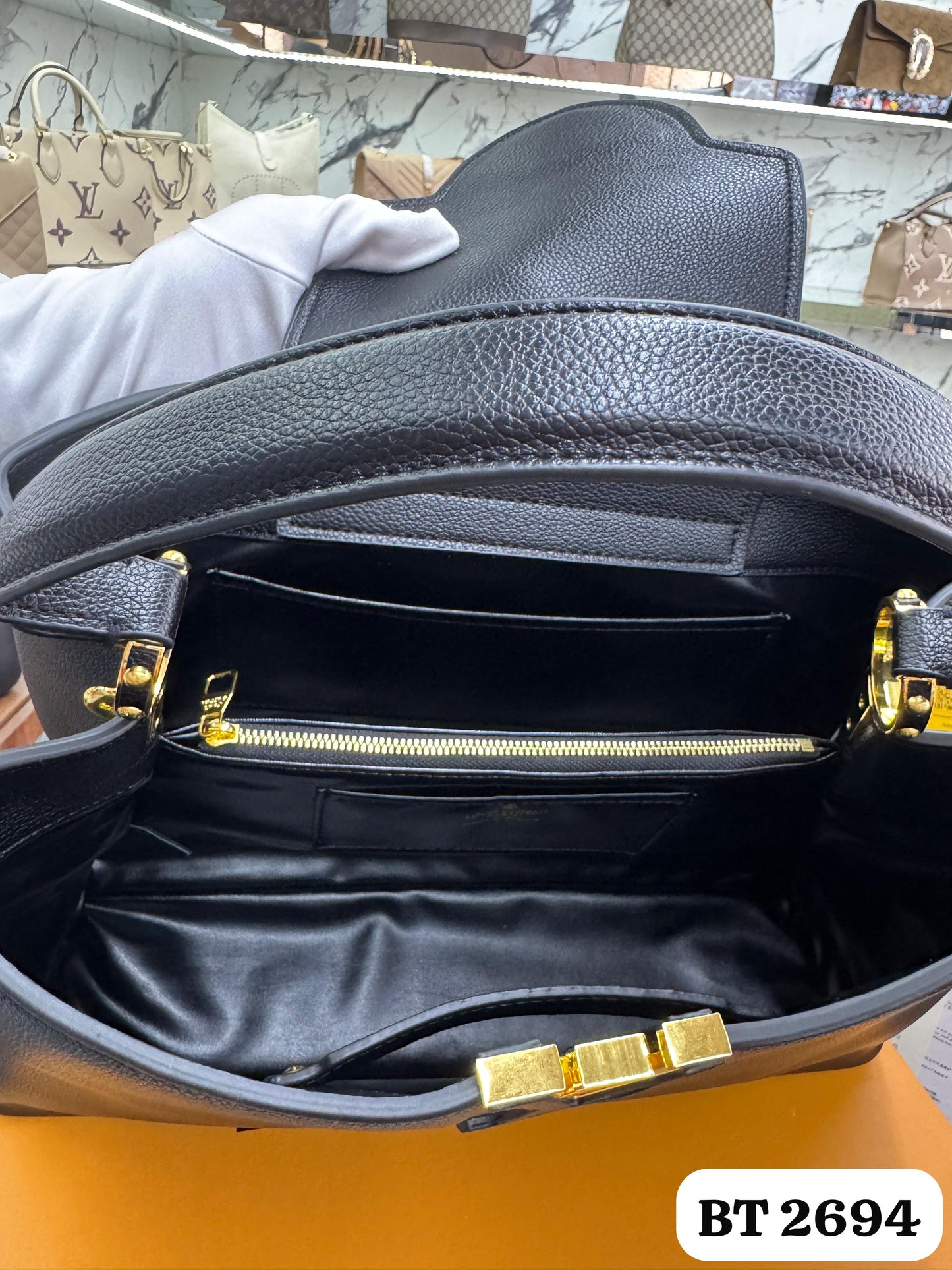 Bolso Capucines GM