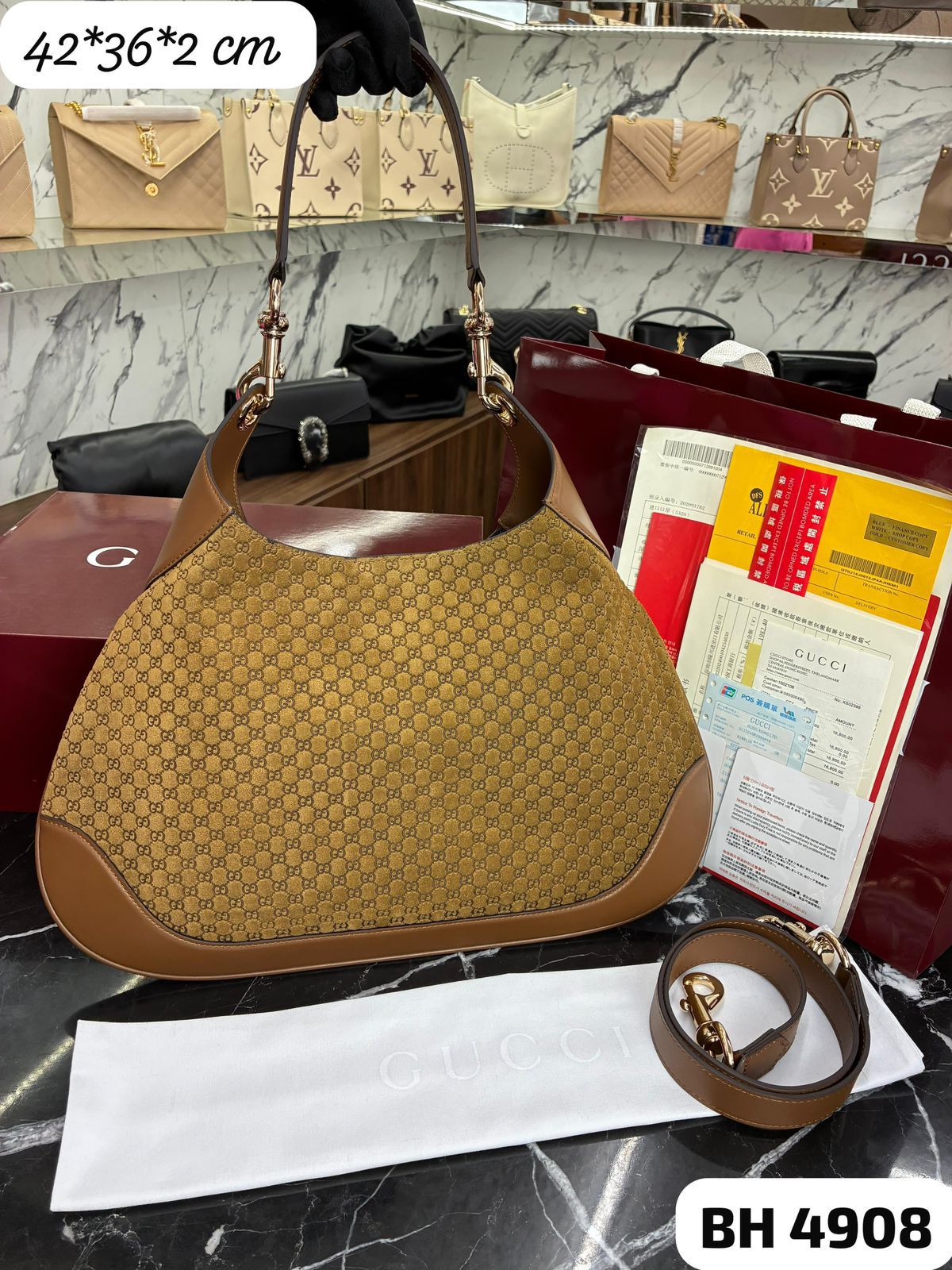 Bolso Gucci 
GUCCI B
